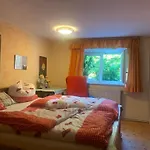 Privatunterkunft Pilgerrosenhof *