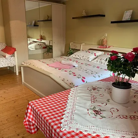 Privatunterkunft Pilgerrosenhof *